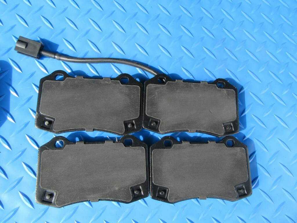 Maserati Ghibli Quattroporte front brake pads brakes