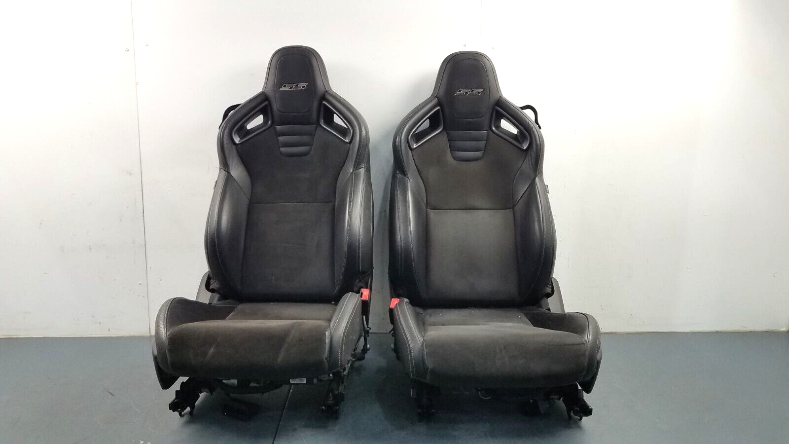 Descubrir 84+ imagen camaro recaro seats Abzlocal.mx