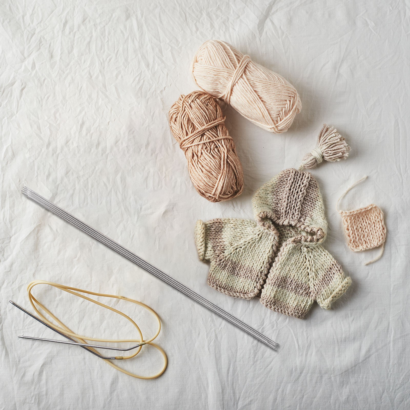 5Pcs Extra Fine Knitting Needles 1mm Dia 14cm Length Mini Double Pointed