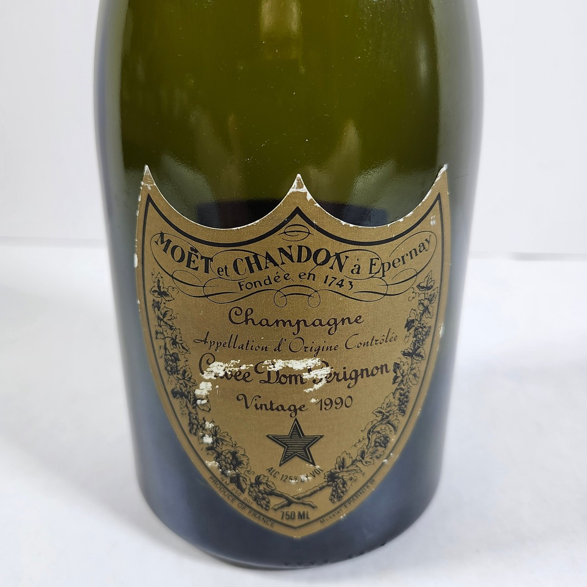 Vintage 1990 Moet et Chandon Champagne Dom Perignon Cuvee Empty