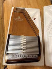 Chromaharp 15 Chord Model Autoharp