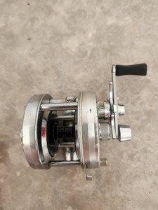 6.6 baitcasting 2 piece rod Tailwalk Crimson C65ML-R (Baitcasting Piece) shimano-powerhandle Gear Ratio:7.2:1 (300 Size) Improved Electric Jigging Performance Abu Garcia AMXLP/701MH Aqua