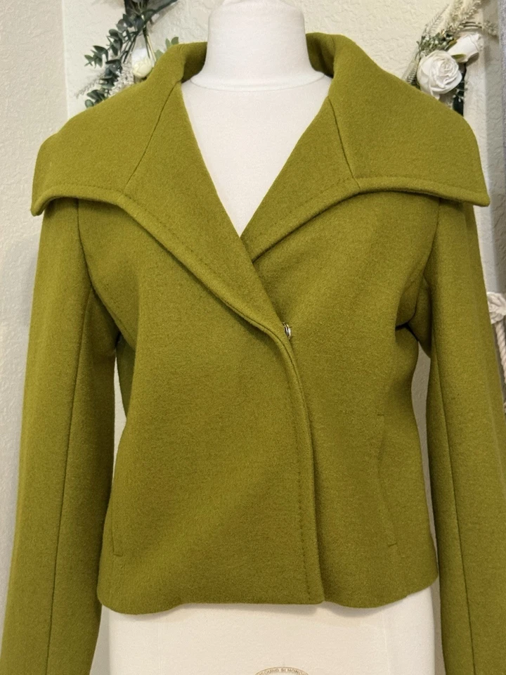 Abrigo/chaqueta ISDA & CO envolvente corta 100 % lana en verde oliva talla M - NUEVO Foto 2 de 4