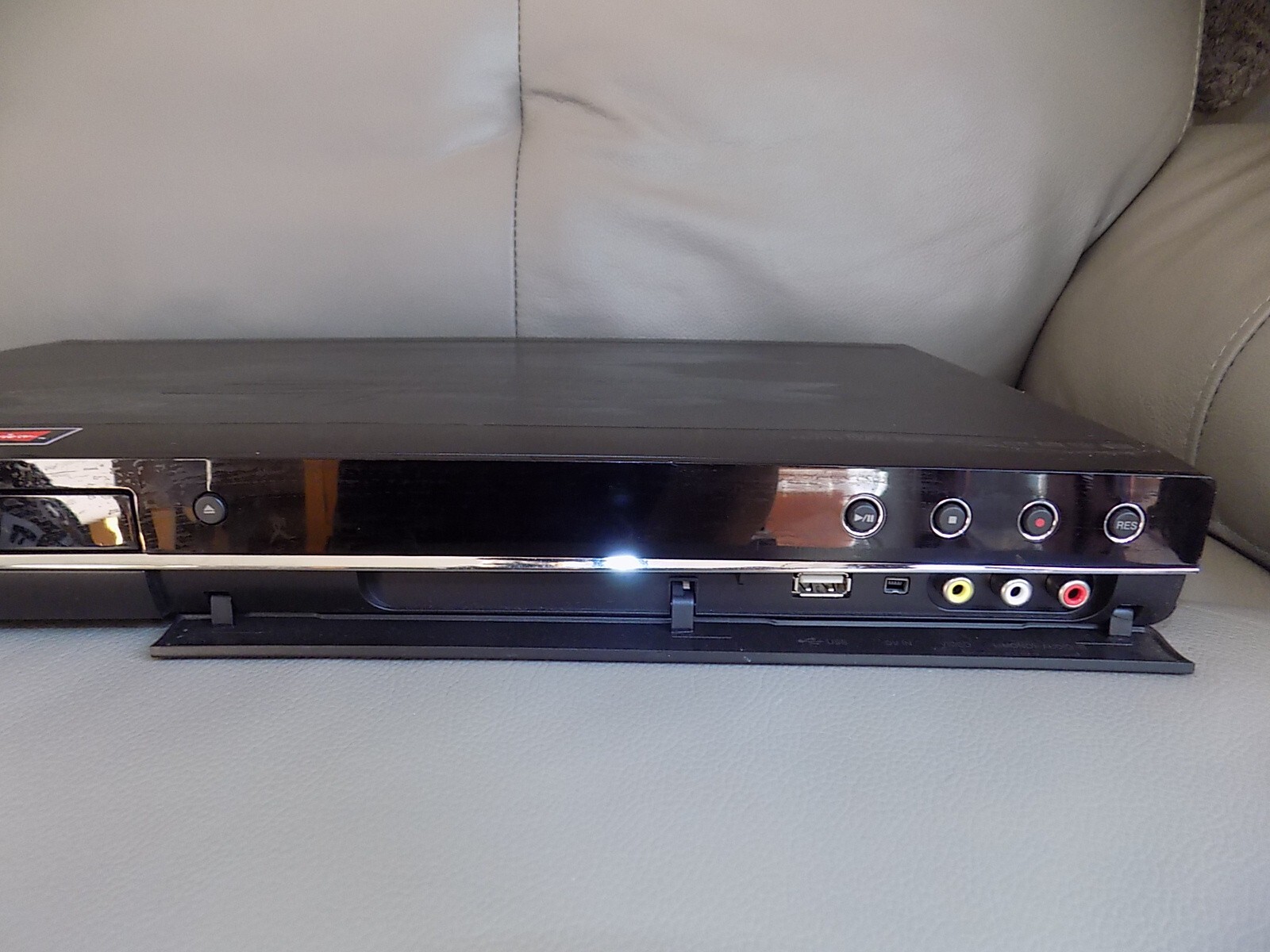 LG DRT389H DVD Recorder Black DVBT Freeview Super Multi unit only
