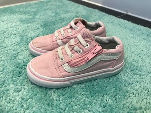 infant pink vans
