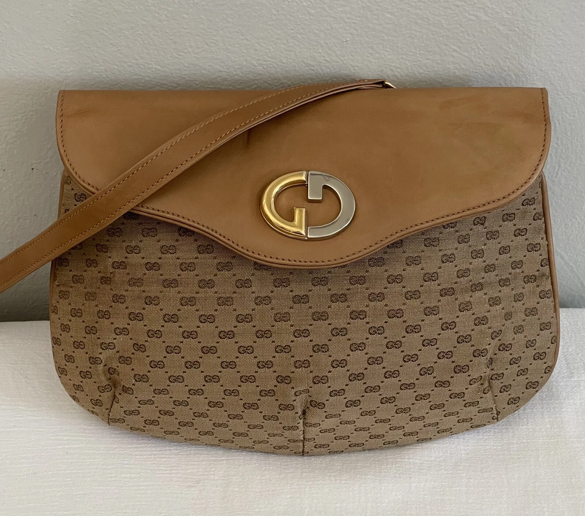 Gucci Vintage Pleated Clutch in GG Canvas