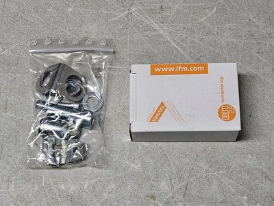 IFM Electronic E20718 Free Standing Sensor Bracket Mounting Set M18 Germany NIB