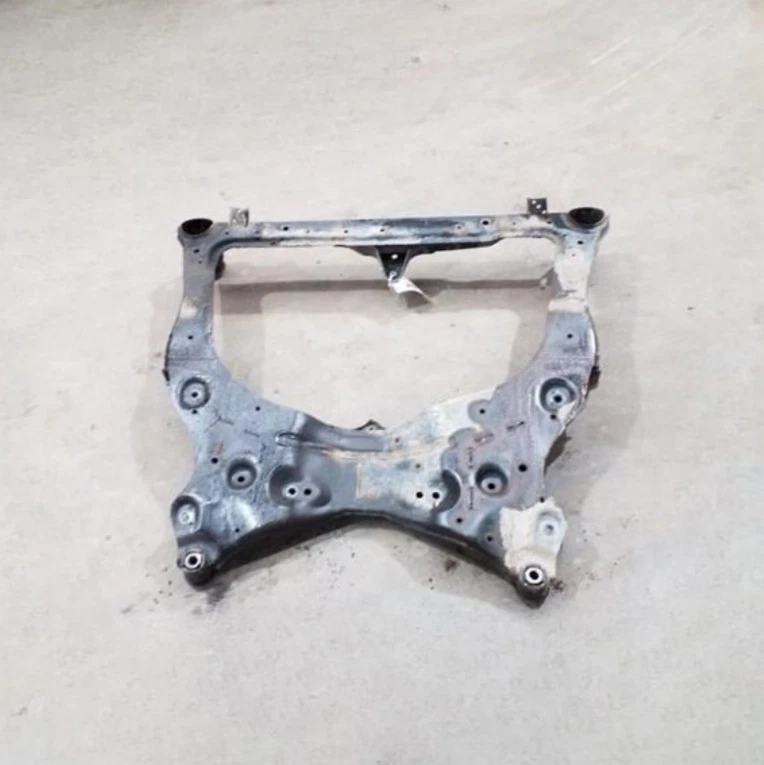 Nissan Altima 2008-2013 3,5 travesaño delantero base motor 6 cilindros montaje OEM Foto 2 de 4