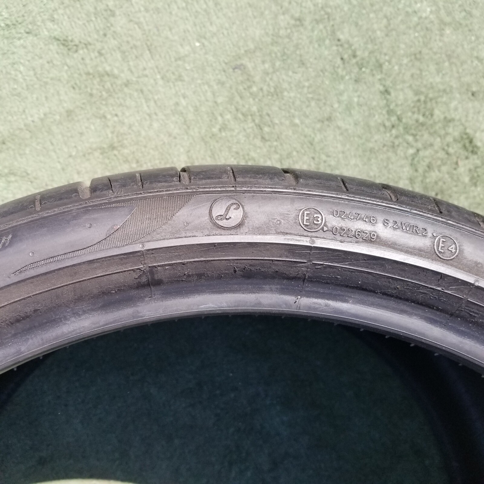 355/25R21 Pirelli P Zero PZ4 Tire 355/25ZR-21 L Lamborghini Aventador 60% Tread