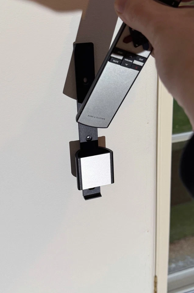 Bang and Olufsen B&O Beo4 Remote wall bracket / holder Re-mastered (NO REMOTE) - Image 4 of 4