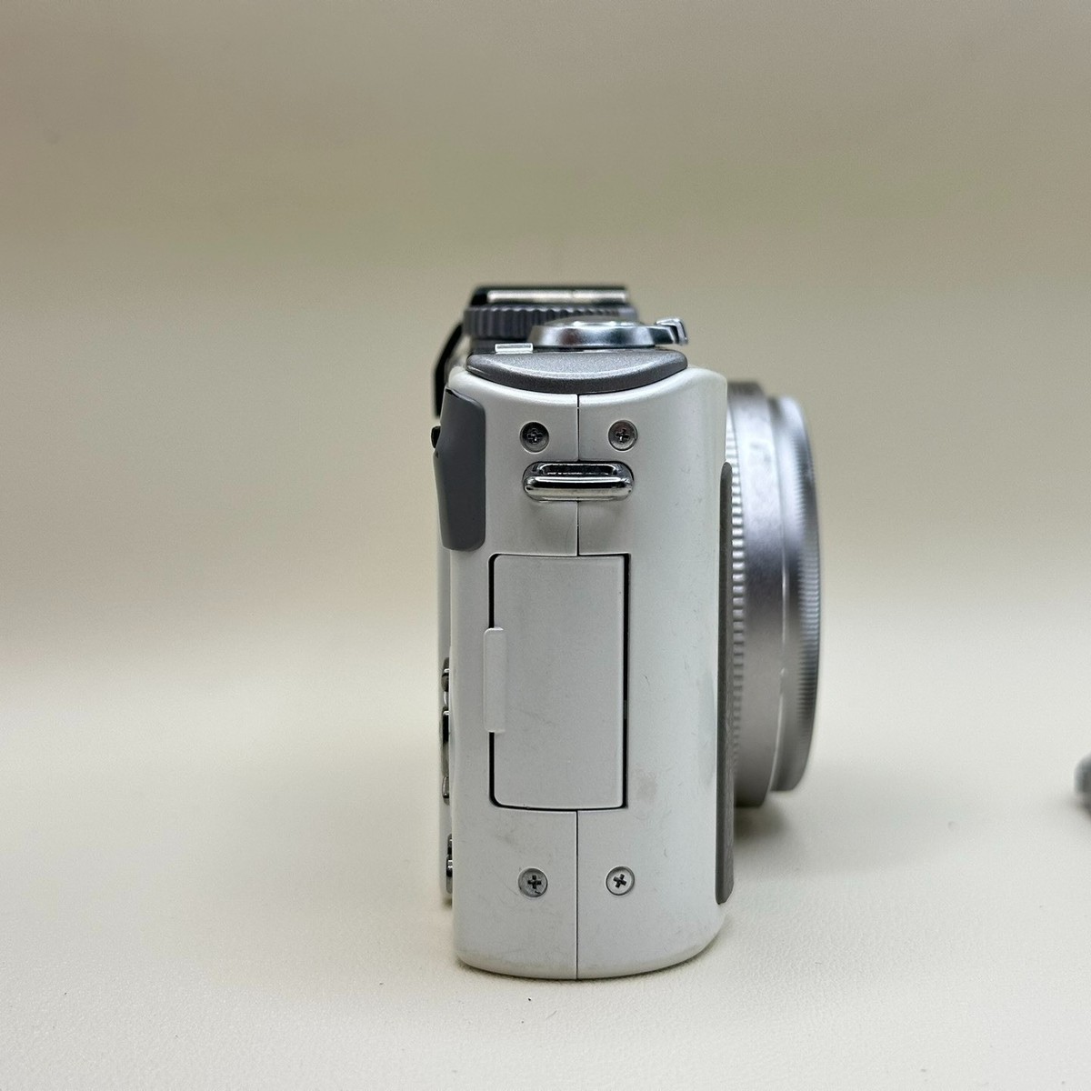 Panasonic LUMIX DMC-LX5 Digital Camera 10.1MP 3.8X Optical Zoom