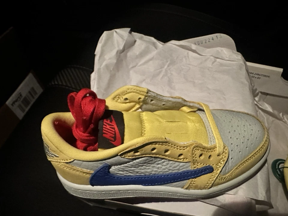 Travis Scott x Air Jordan 1 Low Retro Canary (PS)DZ5909-700 Size 11c - Image 4 of 4