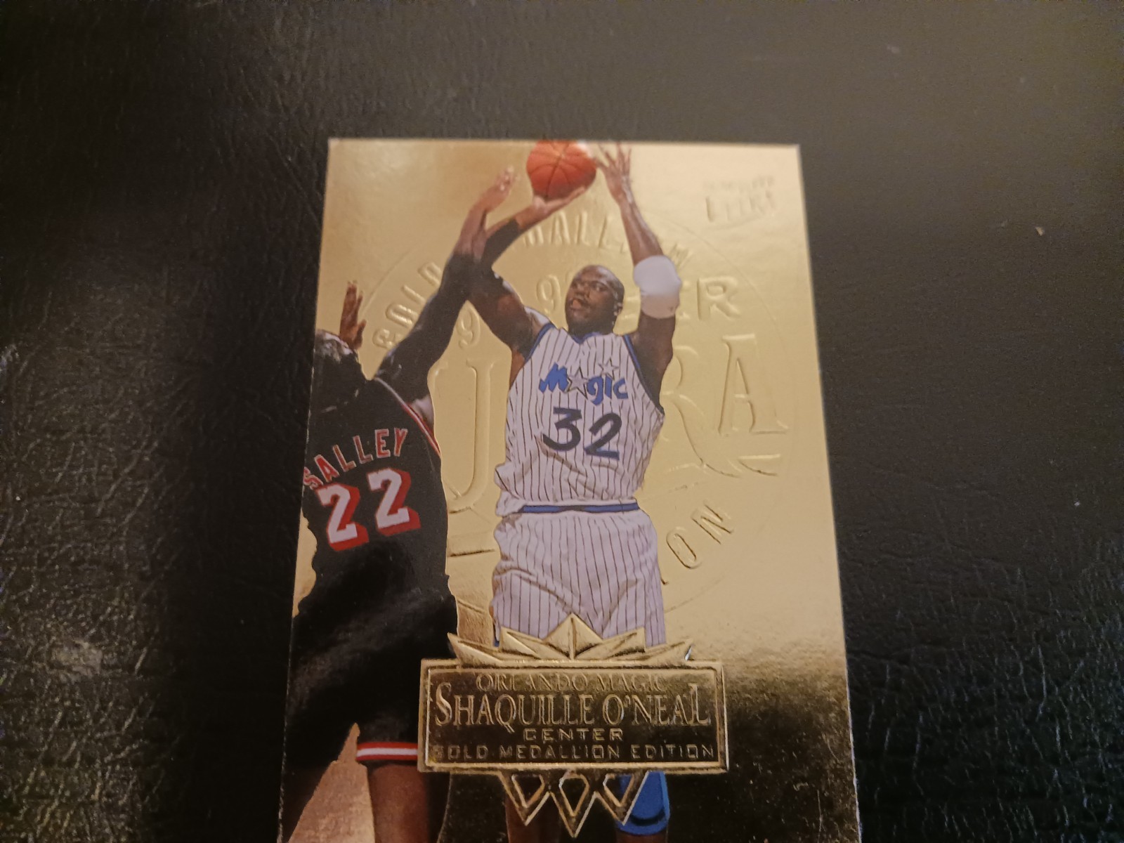 1995-96 Fleer Ultra - Shaquille O'Neal #126 Gold Medallion Edition Orlando Magic
