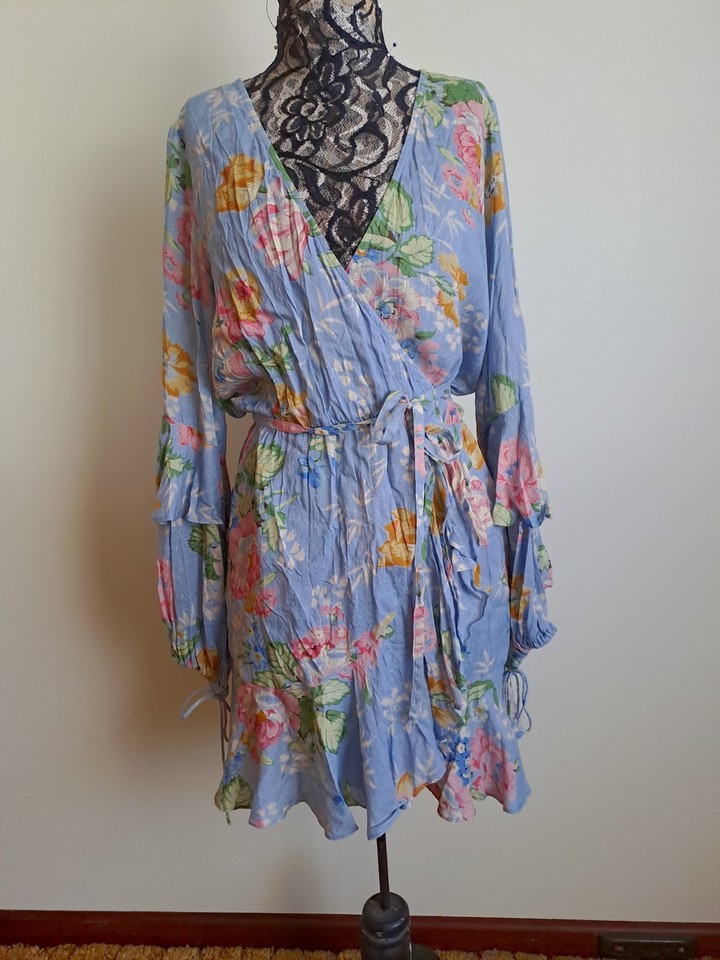 Auguste Pretty Floral Print  Long Sleeved Wrap Dress Size 12