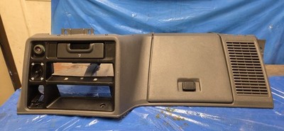 Ford Sierra Mk1 untere Armaturenbrett Verkleidung Surround Handschuhfach Panel 4Türer 83BGA04327FAW