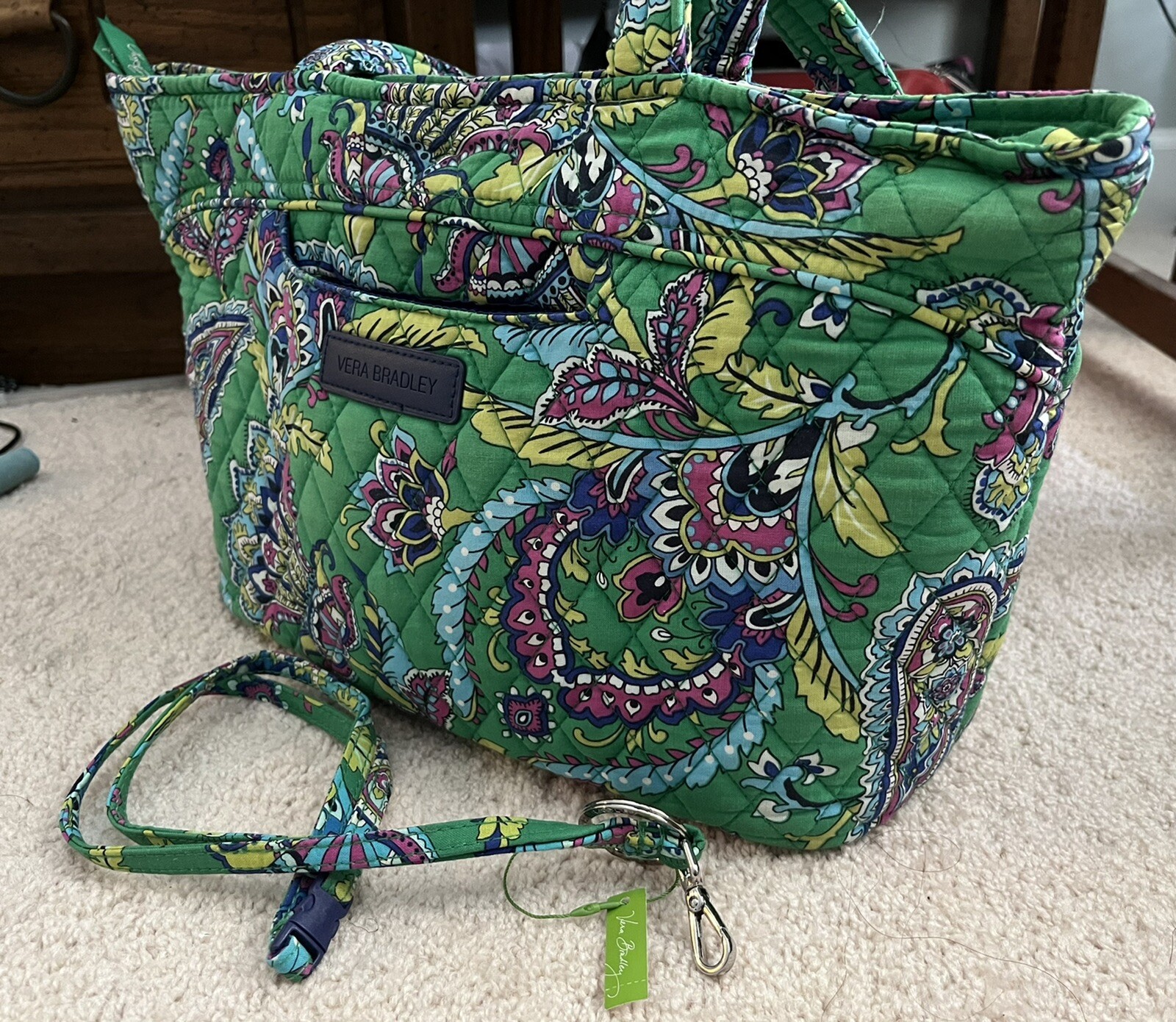 Vera Bradley Mandy in Emerald Paisley Zip Tote Bag & … Gem