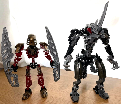 LEGO BIONICLE 8811 Toa Lhikan and Kikanalo, 100%Complete, No Box or Instructions - Picture 3 of 10