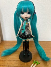 Groove Pullip VOCALOID Hatsune Miku Doll W/Bo...
