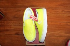 NWT GIRLS VANS SZ 5.5 SHOES CLASSIC SLIP-ON GLITTER