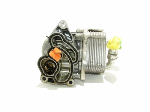 BMW 1 E82 E88 2011 Ölfiltergehäuse Oil Cooler Filter Housing Ölfilter 7574115