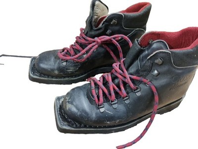 Crispi Mountain Telemark Nordic Backcountry Ski Boots Size EU39 US7 NN 75mm 1649