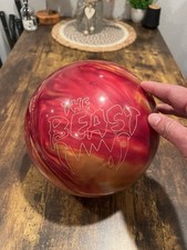 Columbia 300 14 Lbs Bowling Ball Red Orange Swirl  The Beast  Orange Dot READ