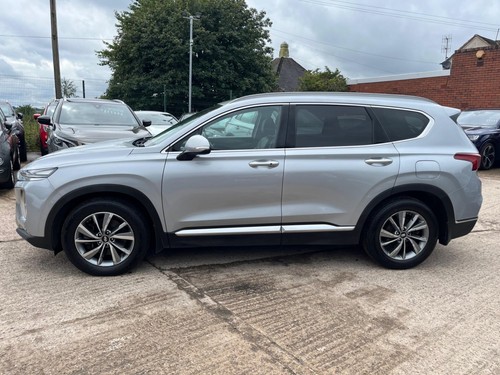 2019 Hyundai Santa Fe 2.2 CRDi Premium Auto 4WD Euro 6 (s/s) 5dr 7 Seat ESTATE D - Picture 7 of 24