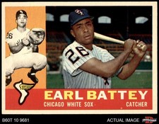 1960 Topps #328 Earl Battey White Sox 8 - NM/MT