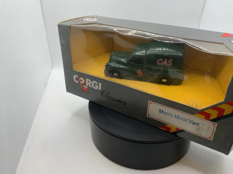 Corgi Classics Morris Minor Van modelo a gasolina escala 1:43 C957/2 - Imagem 3 de 4