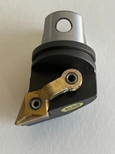 KENNAMETAL NEW EXCELLENT TURNING TOOL KM32MDQNL4 AS SHOWN.