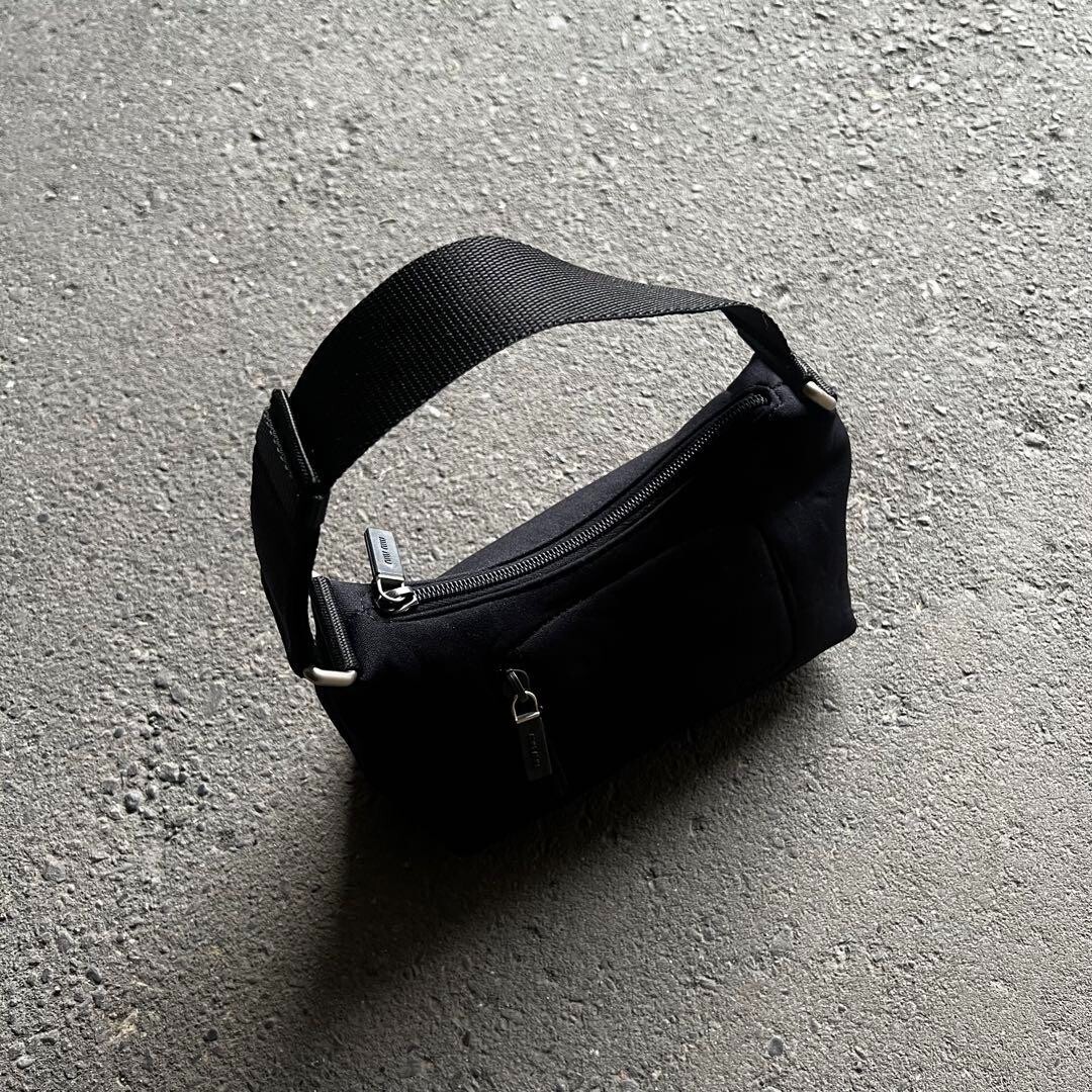 バッグ archive miu miu tech mini hand bag 90s Miu Miu 90S Archive Tech Mini Hand Bag Black Miumiu Very