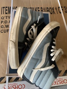 vans vault logo