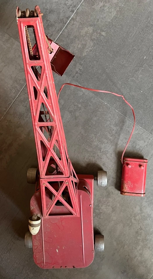 Ancienne Grue de chantier en métal - Photo 2/4