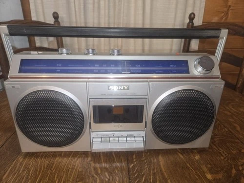 Vintage Sony AM/FM Stereo Cassette Recorder CFS-400 Tested Works