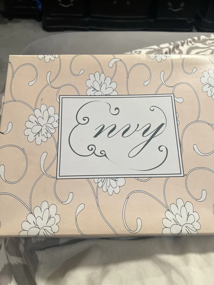 Zapatos de aguja Envy E-Biki negros con estampado de serpiente talla 9 Foto 2 de 4