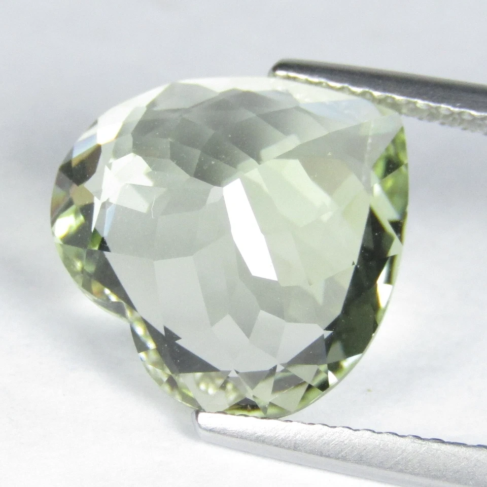 7.40Cts Calibrated Lustrous Natural Heliodor Yellow Beryl Heart Shape - Изображение 2 из 4