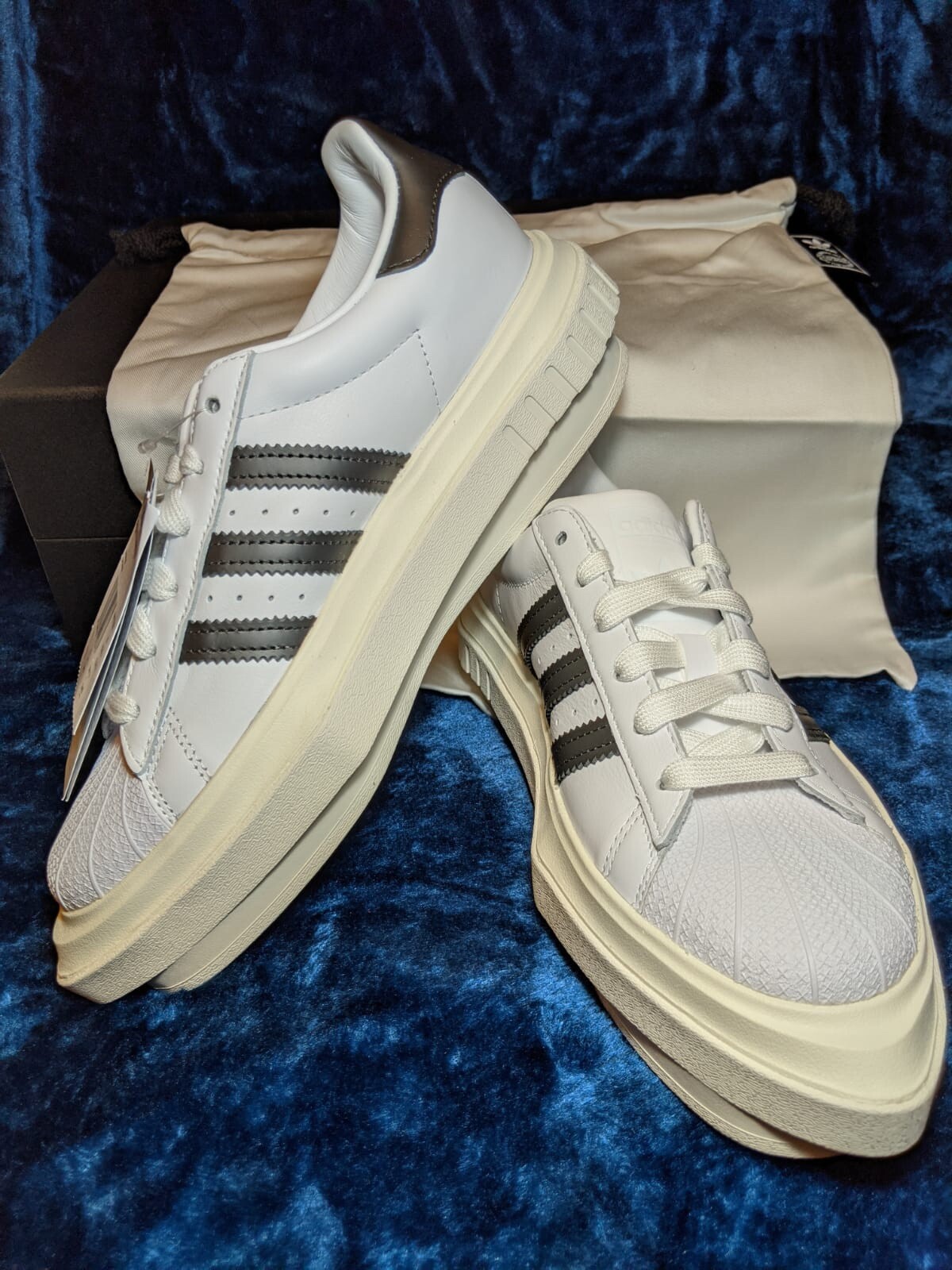 Seller photo, eBay