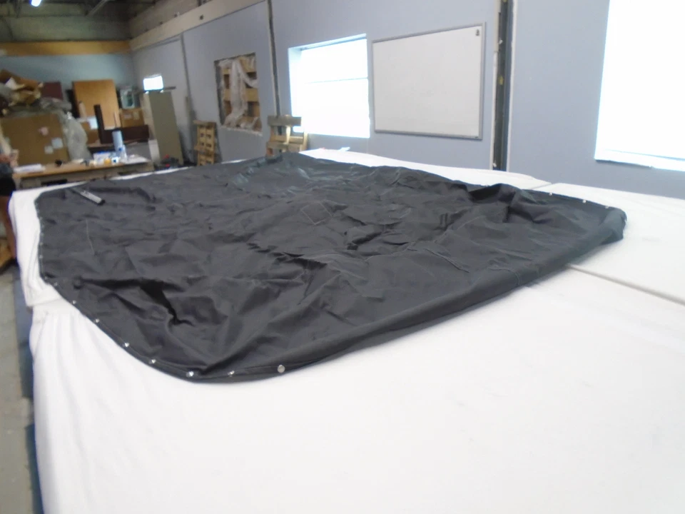 TRACKER 2004 TAHOE Q4 SF BLACK DOWCO 681920-14 COCKPIT COVER BARCO MARINHO - Imagem 3 de 4