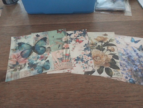 5X NOSTALGIC/VINTAGE SHEETS FOR SCRAPBOOKING/JOURNALS NEW CIRCA 13X9CM (VIN1578)