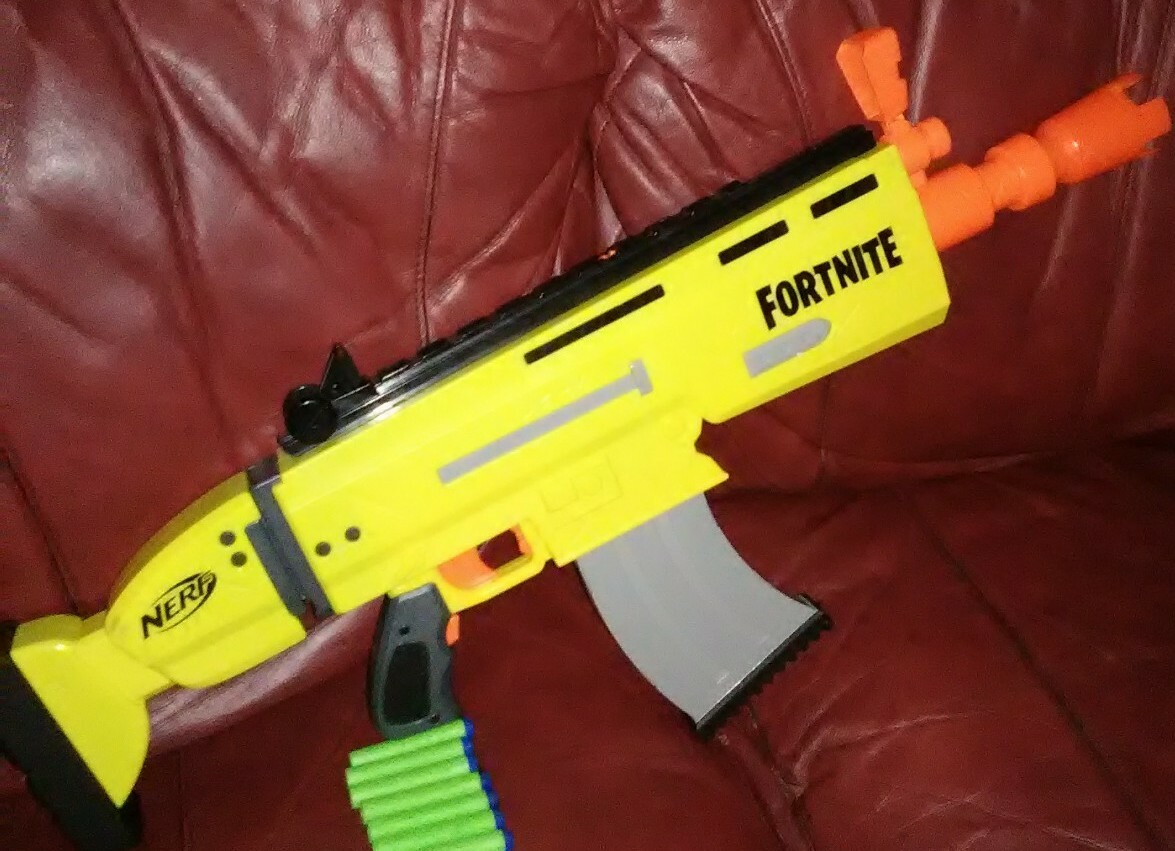 Nerf Fortnite AR-L Elite Dart Blaster With 10 Darts 630509840069