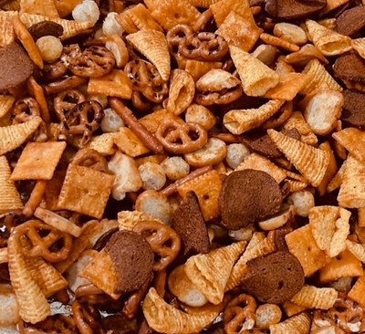 BUY 5LB GET 1 LB FREE CHEESY SWEET CUSTOM MADE SNACK MIX, PARTY CHIPS MIX, VALUE