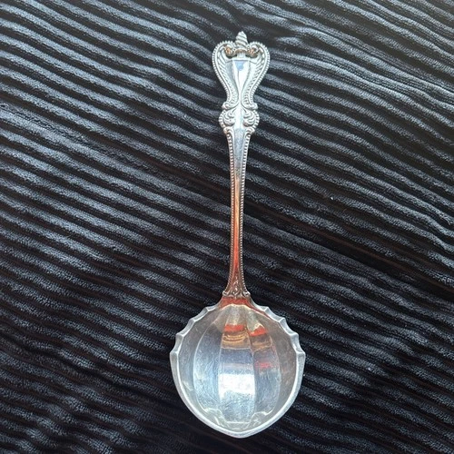 Towle  Old Colonial 1895 Sterling Silver 7 3/8" Gravy Ladle  no Monogram ~73g