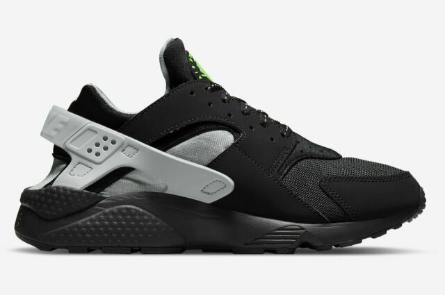 black huaraches size 12