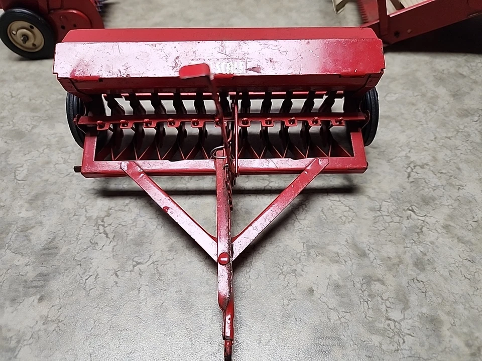 Vintage Tru-scale 1/16 Farm Toys Lot Of 7 Plow Hay Baler Combine Grain Auger - Image 4 of 4