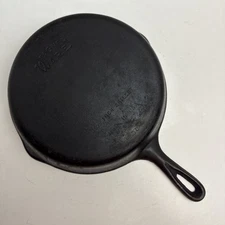 VINTAGE WAGNER WARE #8  10 1/2 Inch Skillet Cast Iron Frying Pan