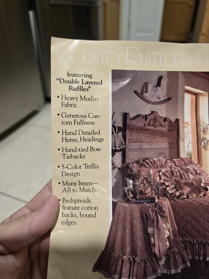 Cortinas Country con Volantes Nuevas en Paquete.  Color rosa con pequeñas flores pálidas Foto 4 de 4