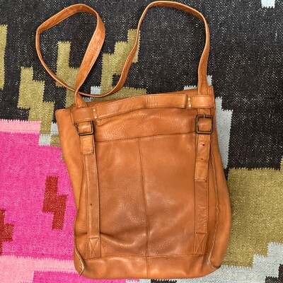 Le Donne Leather Vertical Flap Over Backpack/Shoulder/Crossbody Bag, Tan Le Donne Medium Shoulder Bags for Women for sale | eBay main image 3