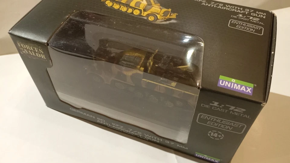 FORCES OF VALOR .GERMAN SD.KFZ.7/2(1/72 SCALE) Semi cingolato cannone antiaereo - Immagine 2 di 4