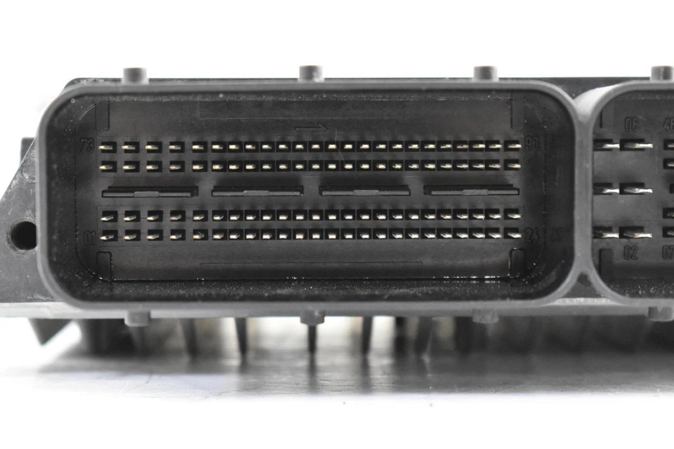 Módulo de control del motor usado (ECM) se adapta a: Mercedes-benz Mercedes clase ml 166 2014 Foto 2 de 4