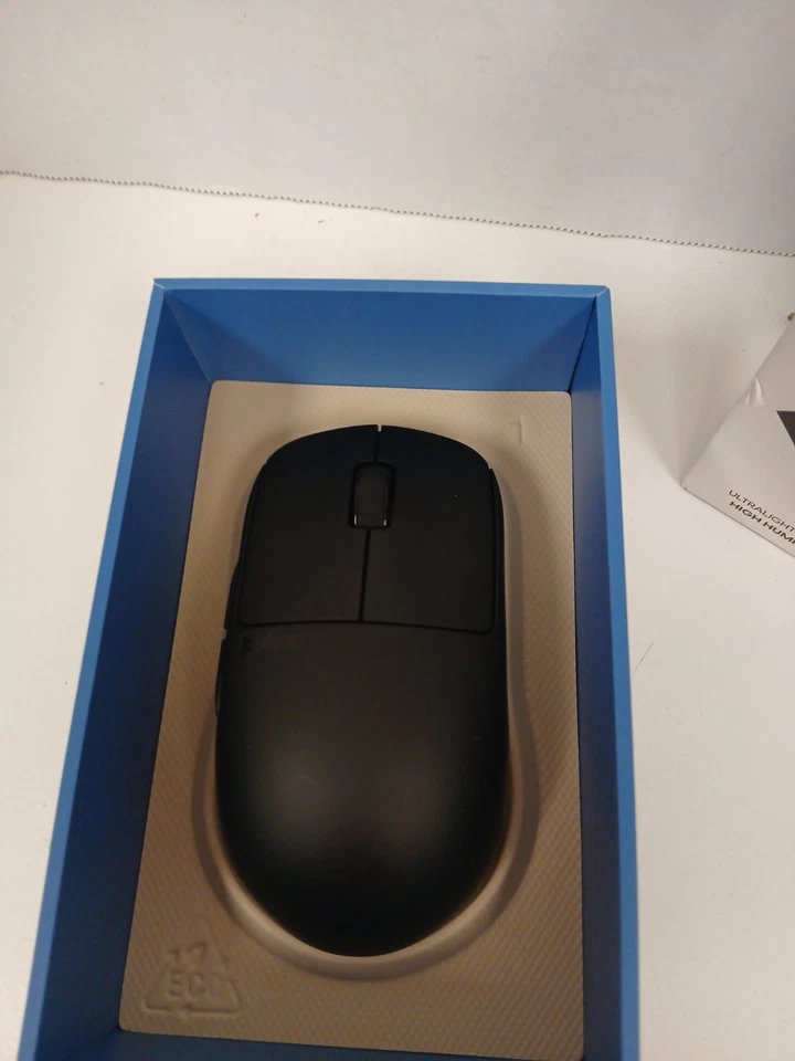 Pulsar X2H Ultralight Wireless Symmetrical eSports Mouse - Size 1 (Mini) , Black - Image 3 of 4